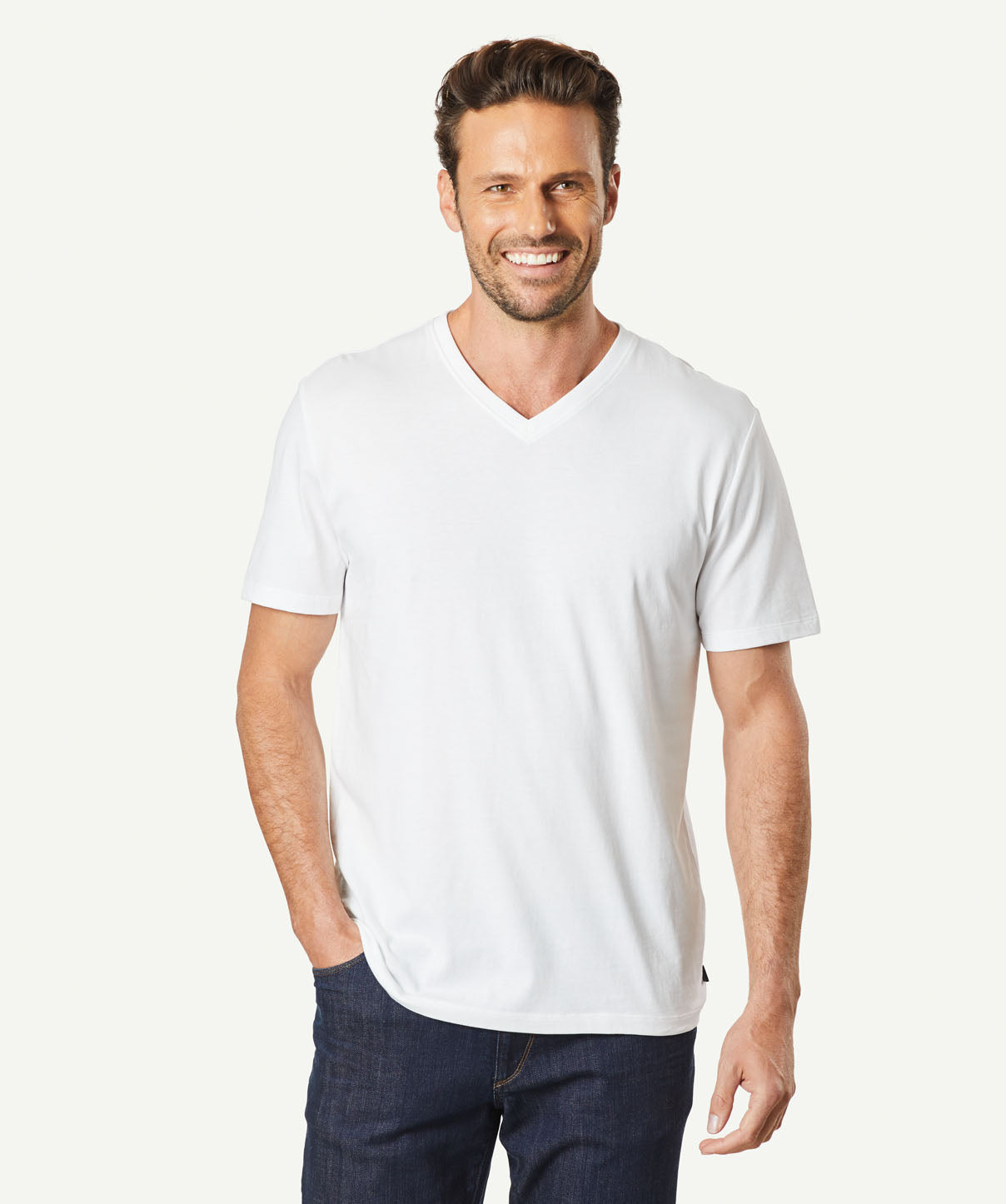Basic V-Neck T-shirt - White - T-Shirts - GAZMAN